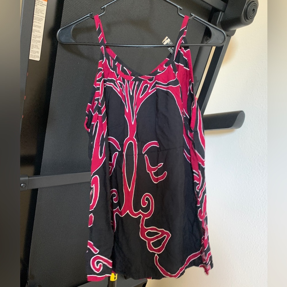 Wahine Toa top